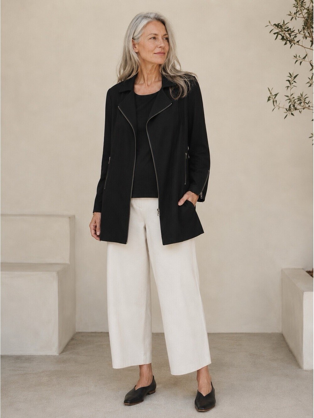 Eileen Fisher Women’s Size XS Asymmetrical Zip Jacket Classic Black City Chic